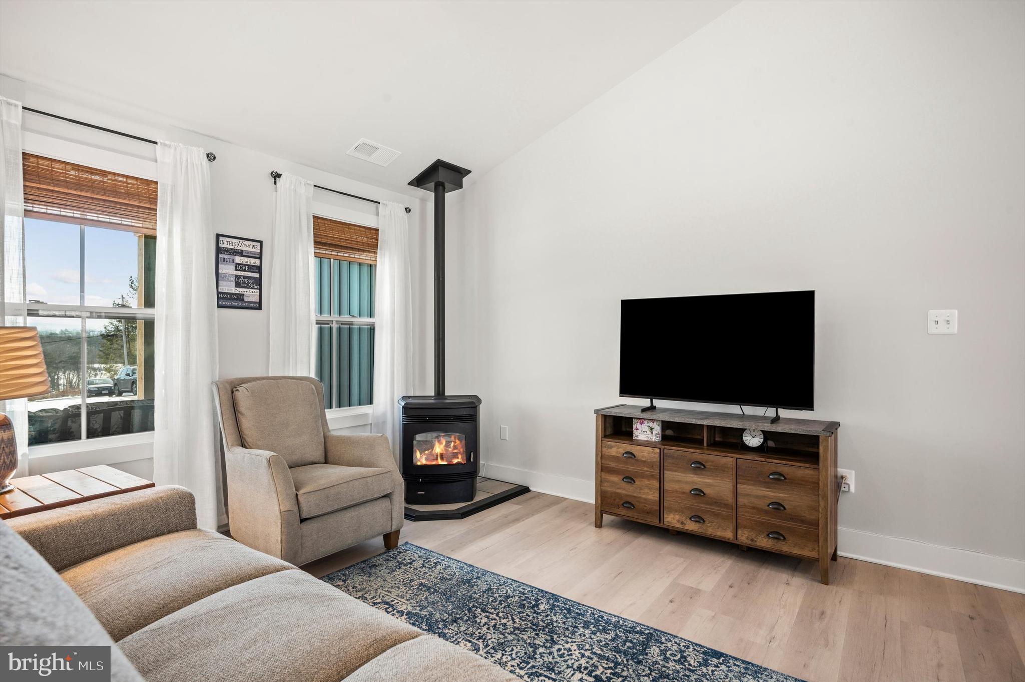 APPLE ORCHARD ACRES - Residential