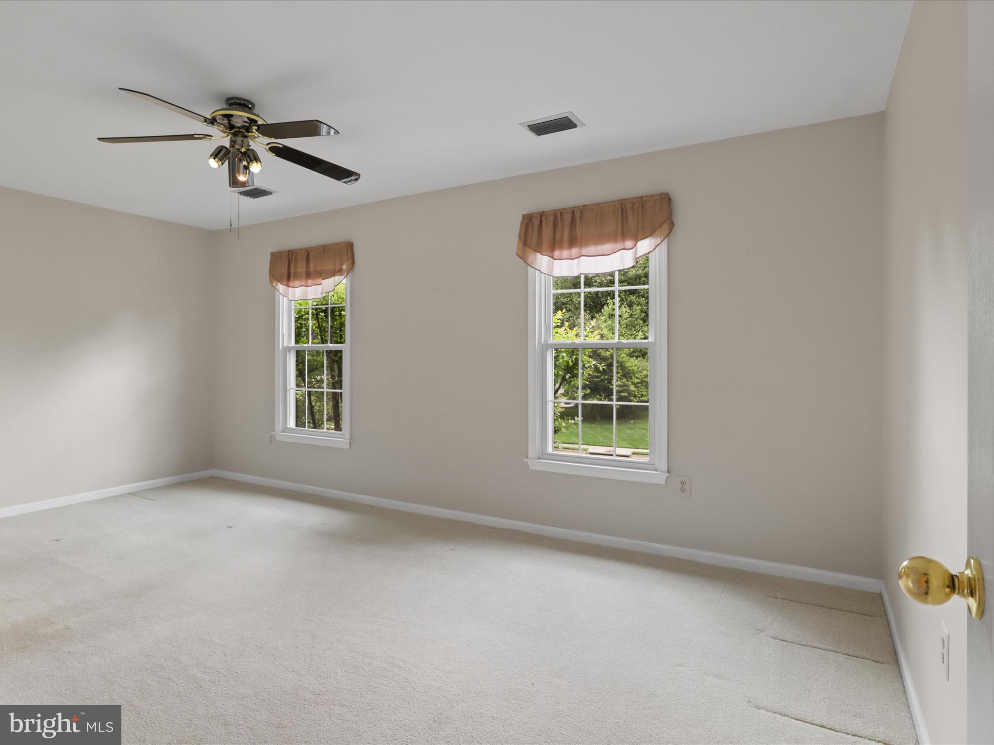 STILL OAKS - Residential