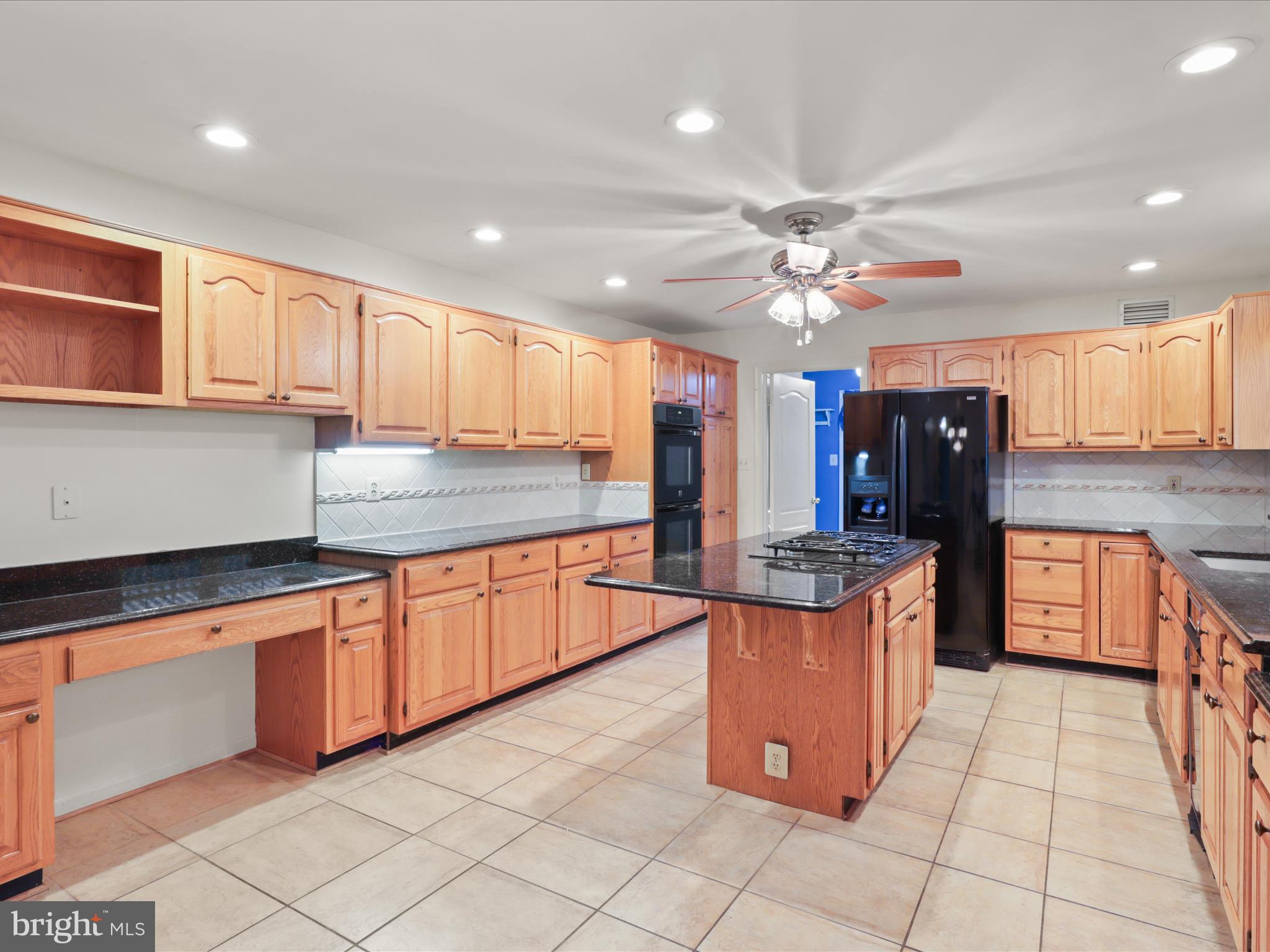 STILL OAKS - Residential