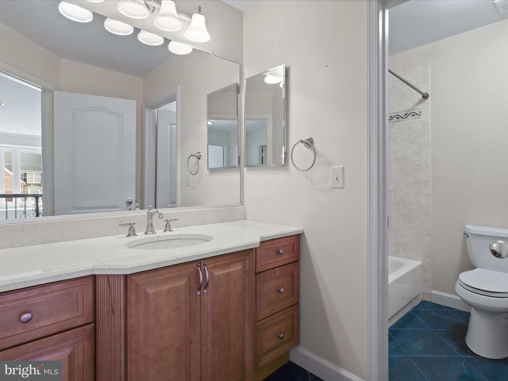 STILL OAKS - Residential