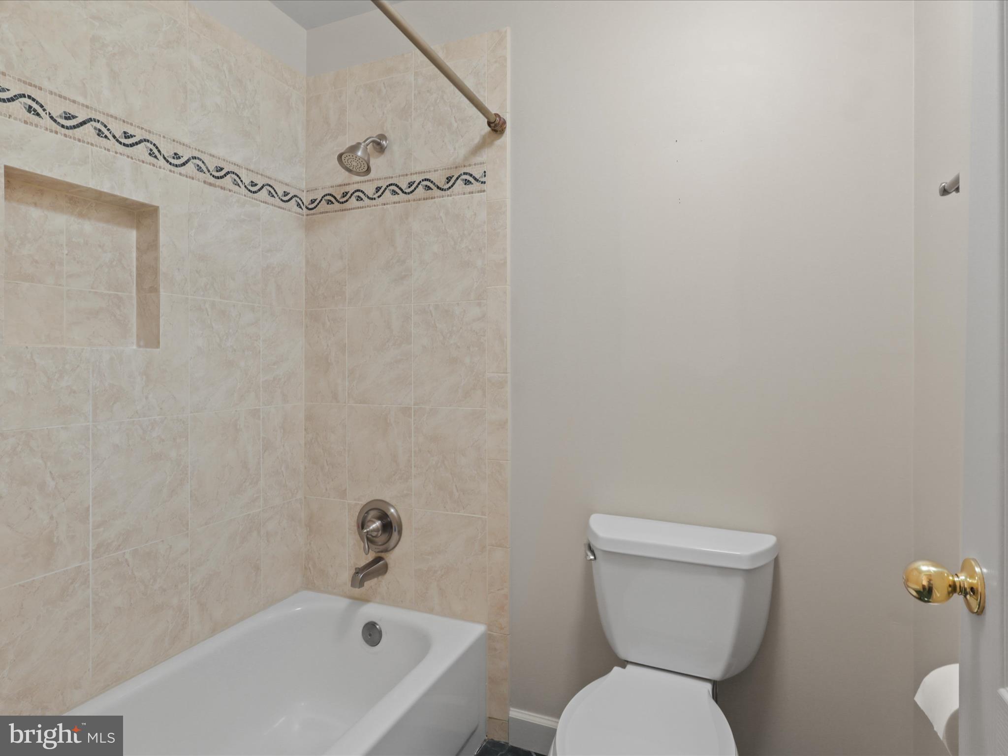 STILL OAKS - Residential