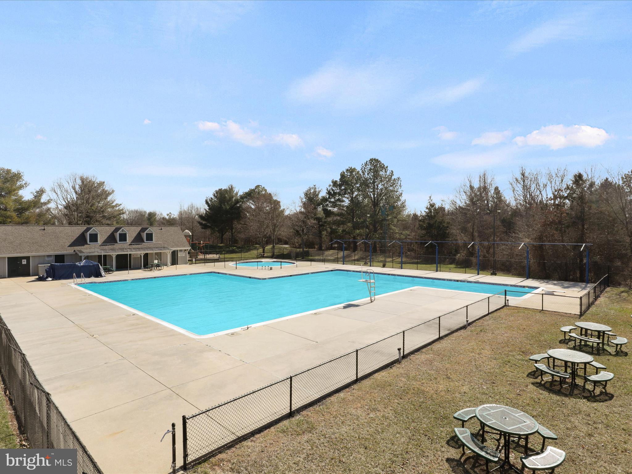 STILL OAKS - Residential