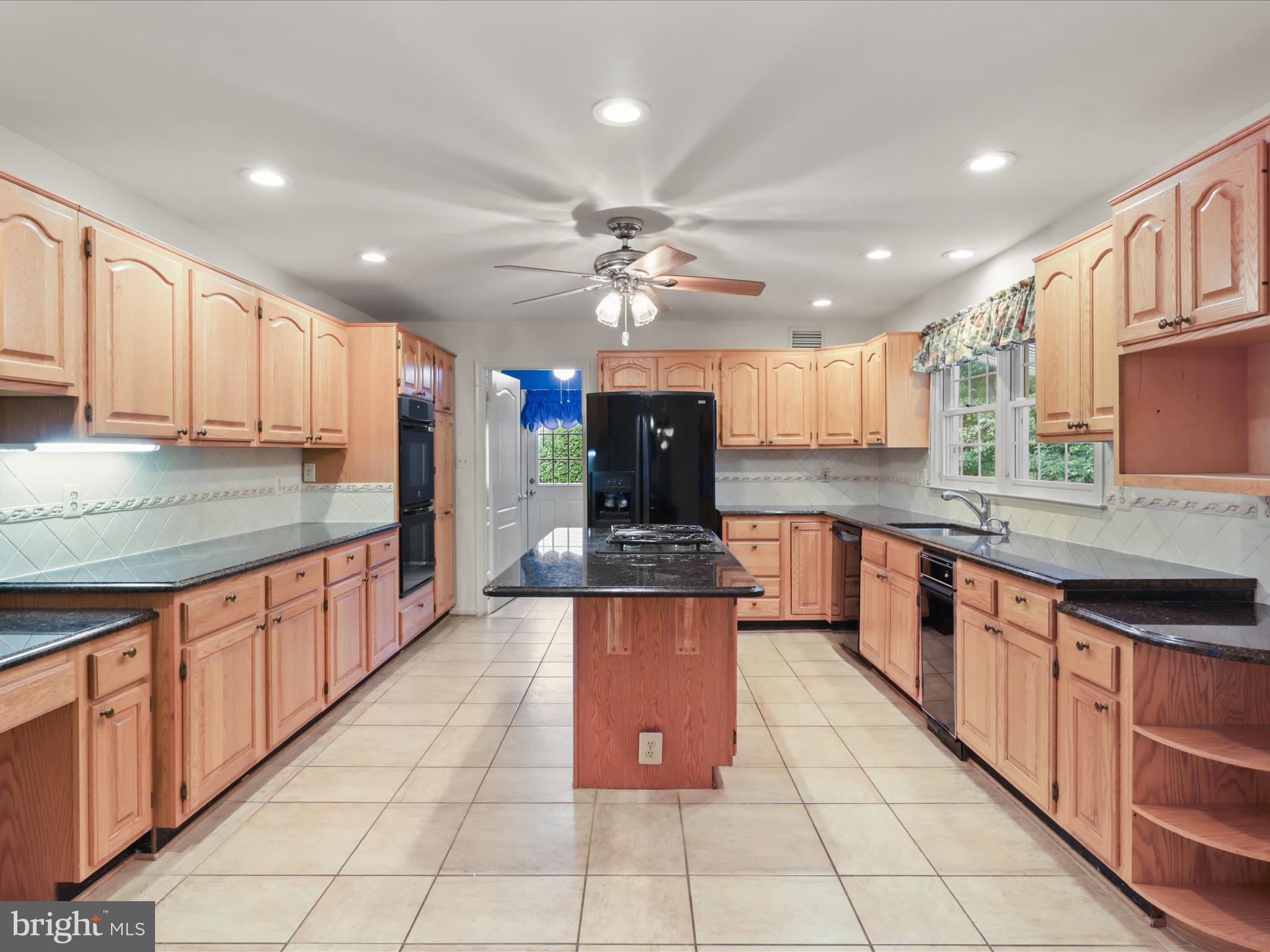 STILL OAKS - Residential