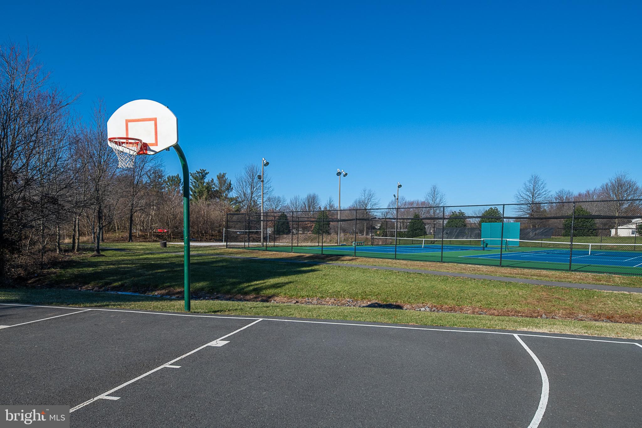 STILL OAKS - Residential