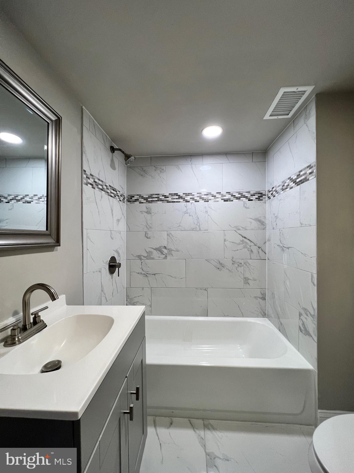 THUNDER HILL - Residential