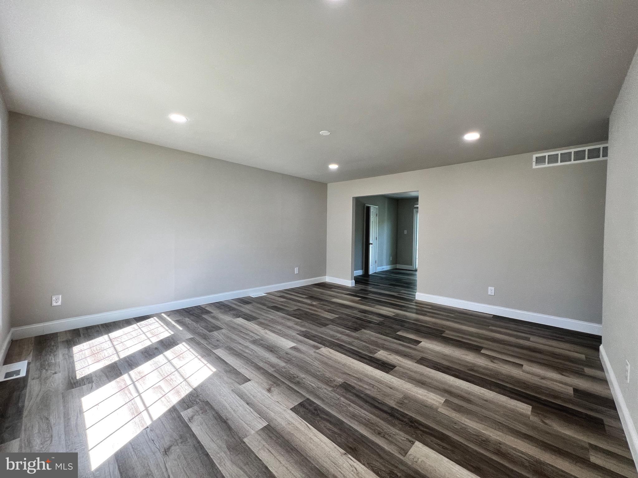 THUNDER HILL - Residential