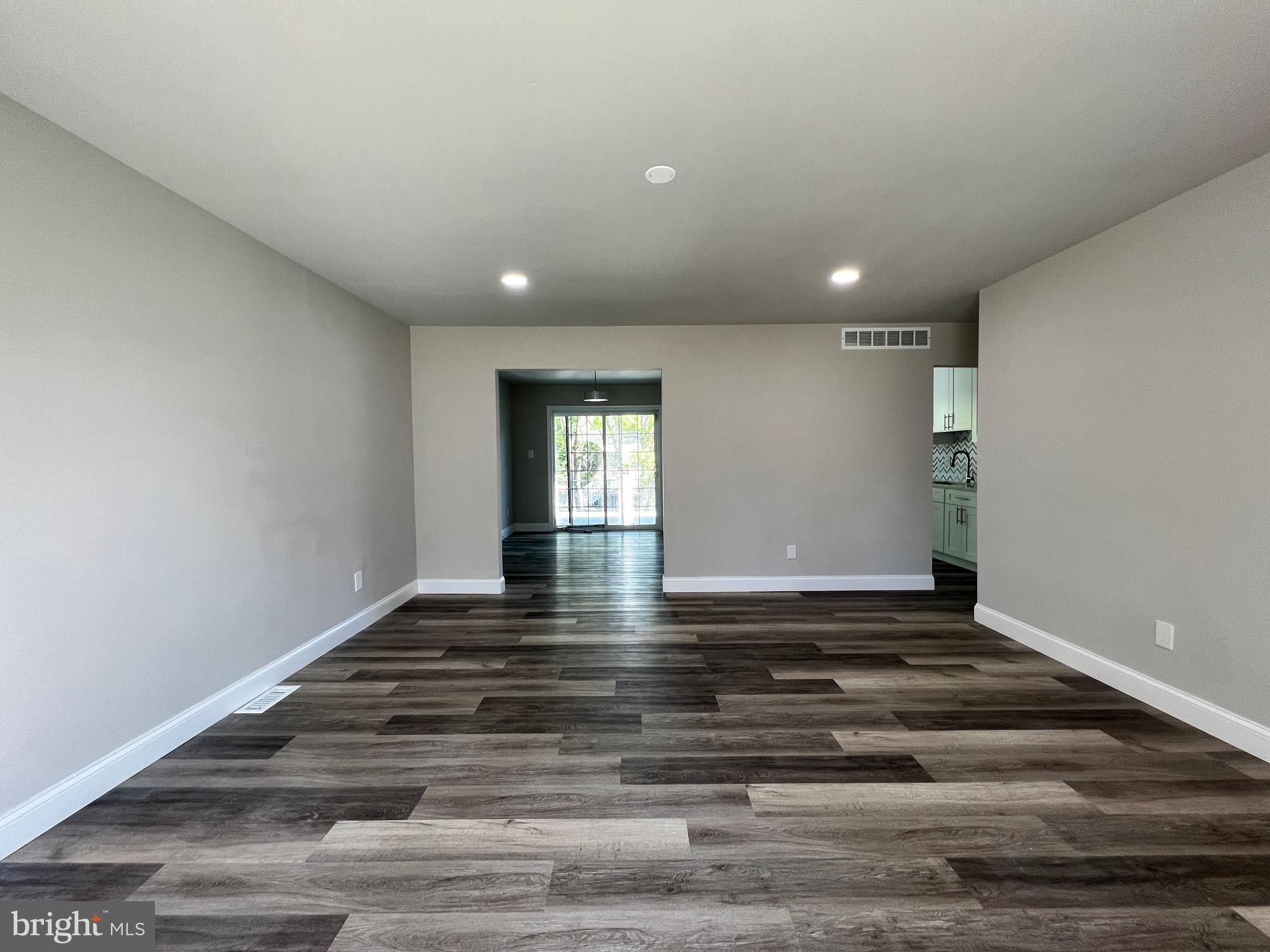 THUNDER HILL - Residential