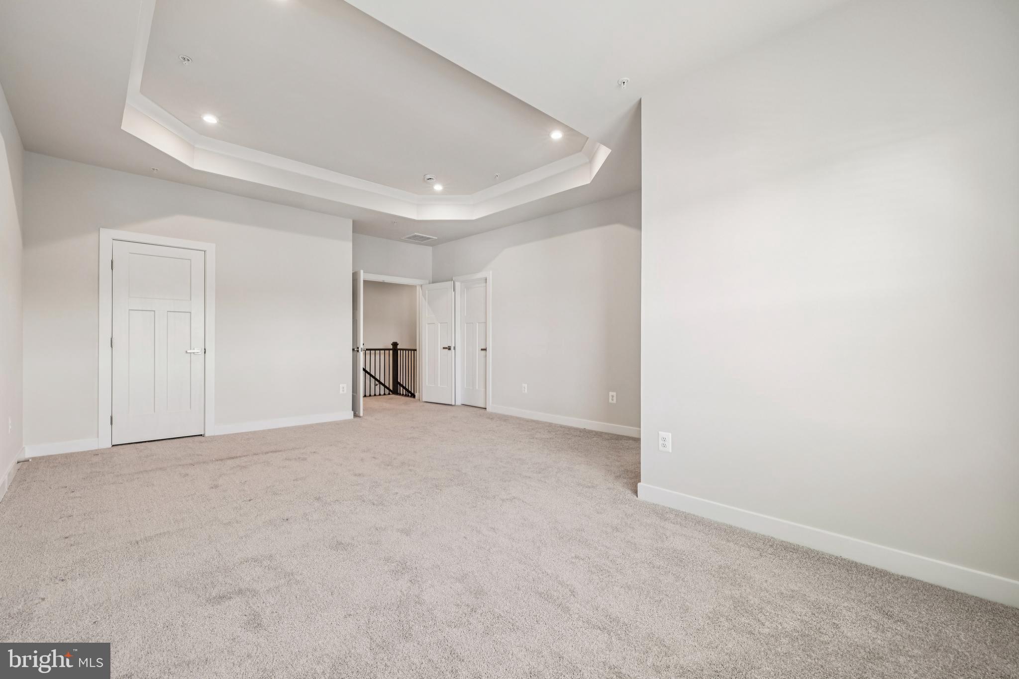 TOWN SQUARE ROW - Residential