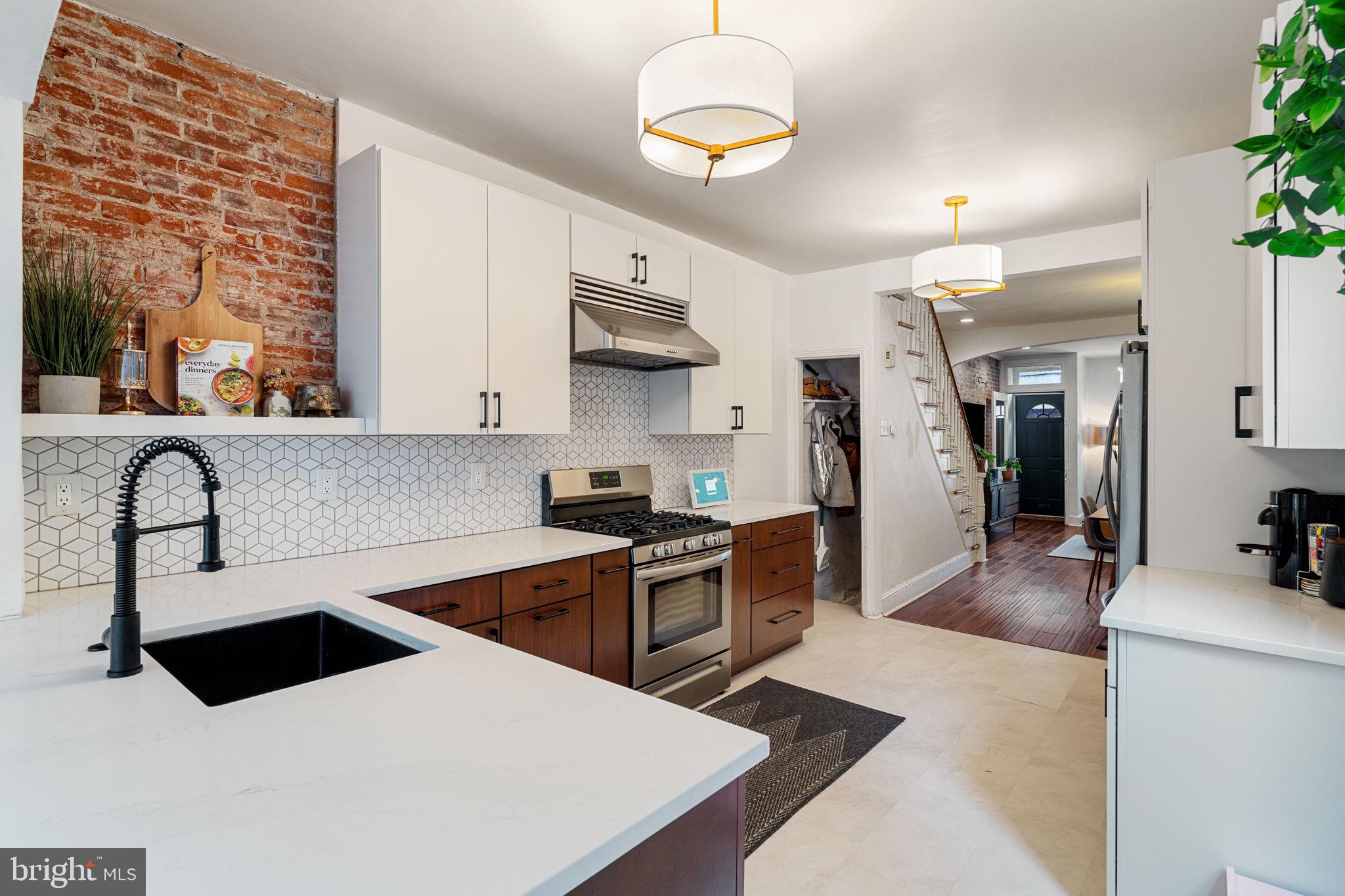 PHILADELPHIA - Residential