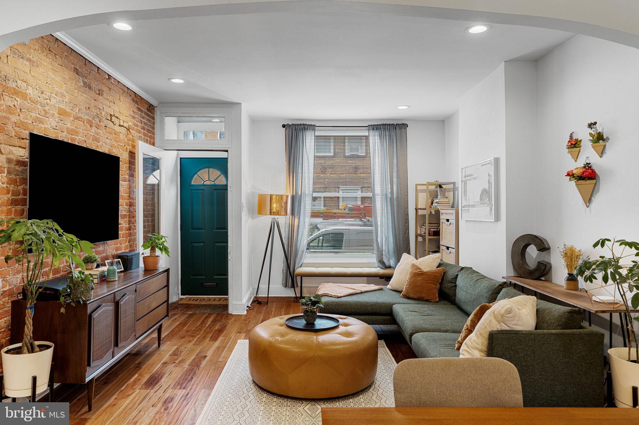 PHILADELPHIA - Residential