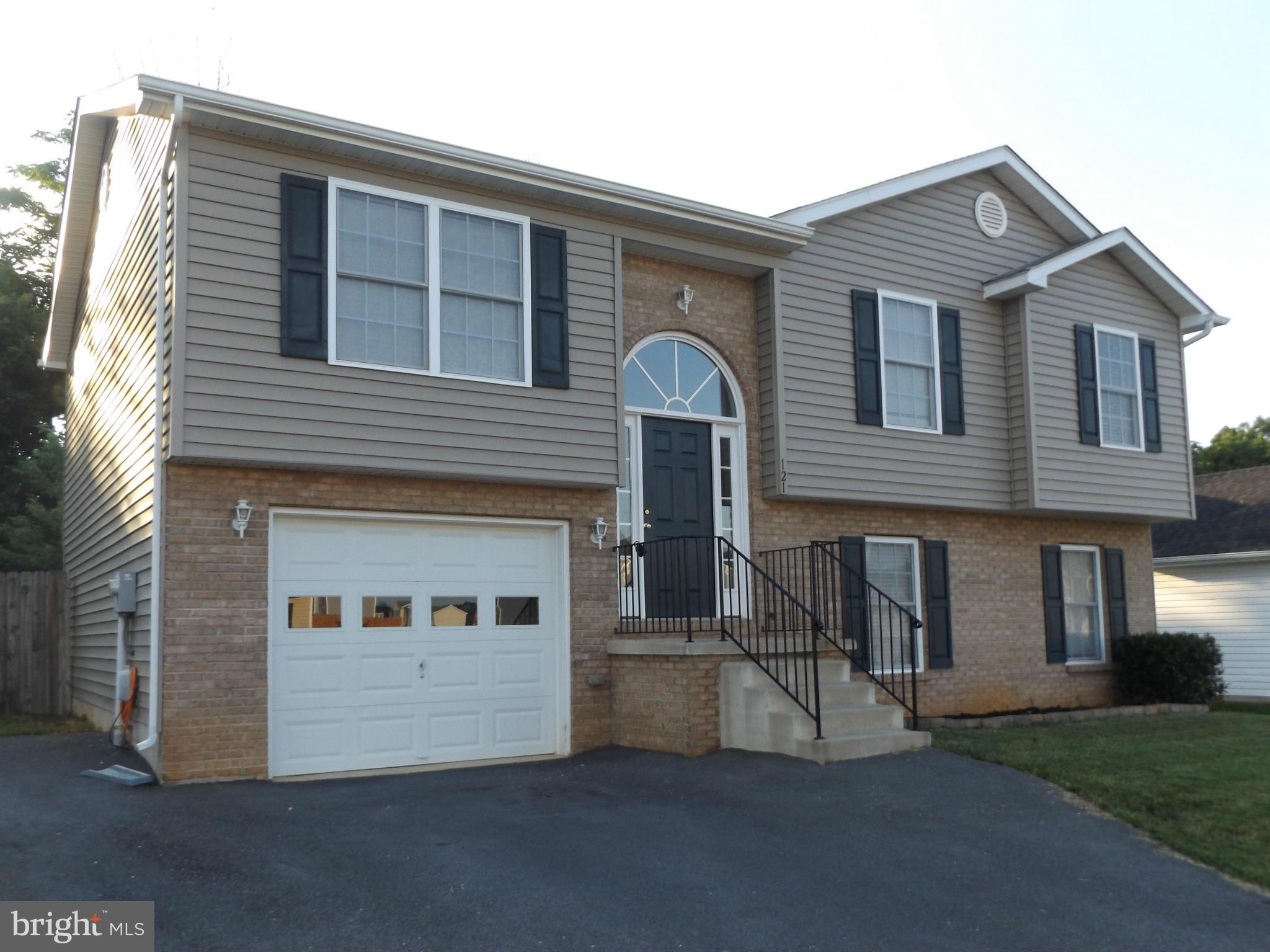 INWOOD VILLAGE - Residential