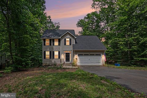 Homes For Sale - 13003 Trapp Drive<br/> SPOTSYLVANIA, VA 22551