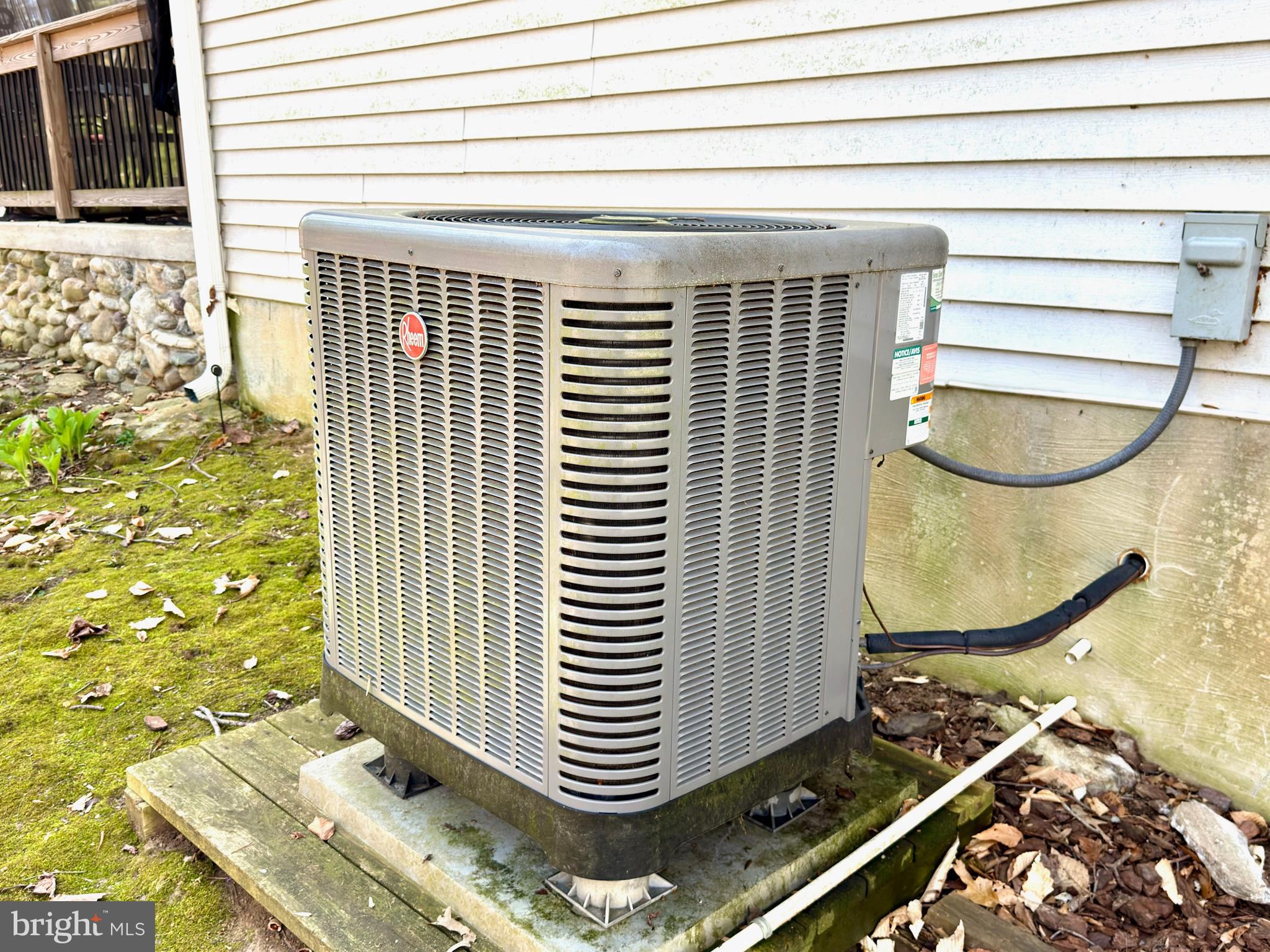 LAKE KARYLBROOK - Residential