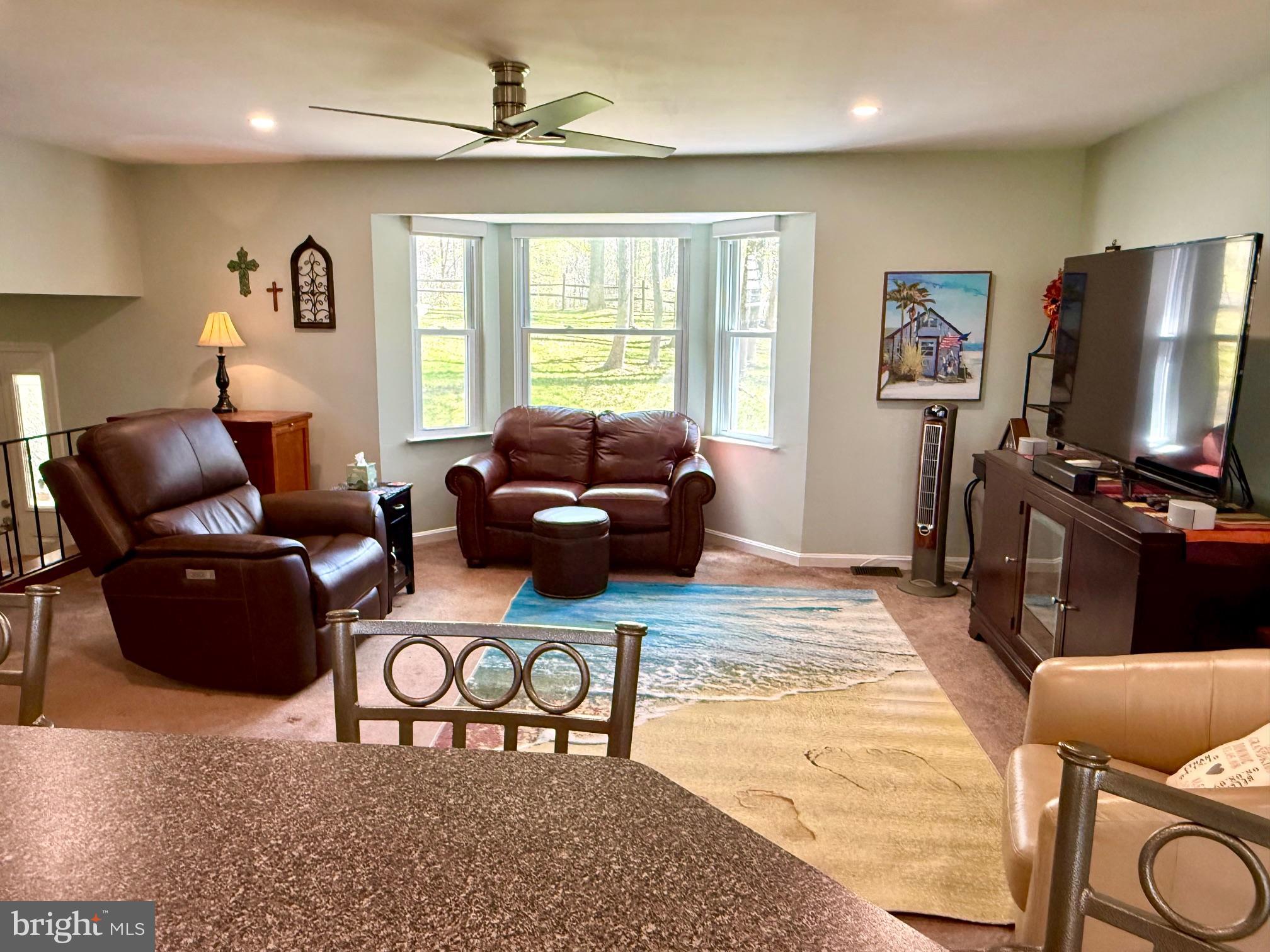 LAKE KARYLBROOK - Residential