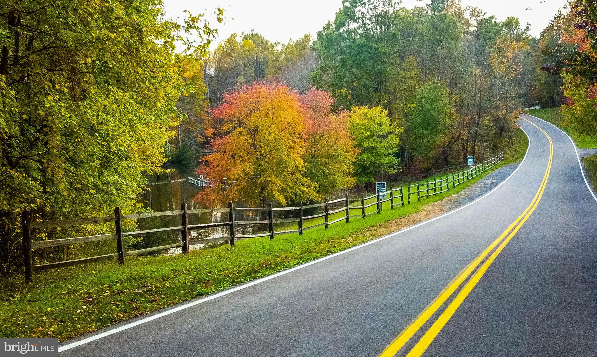 LAKE KARYLBROOK - Residential
