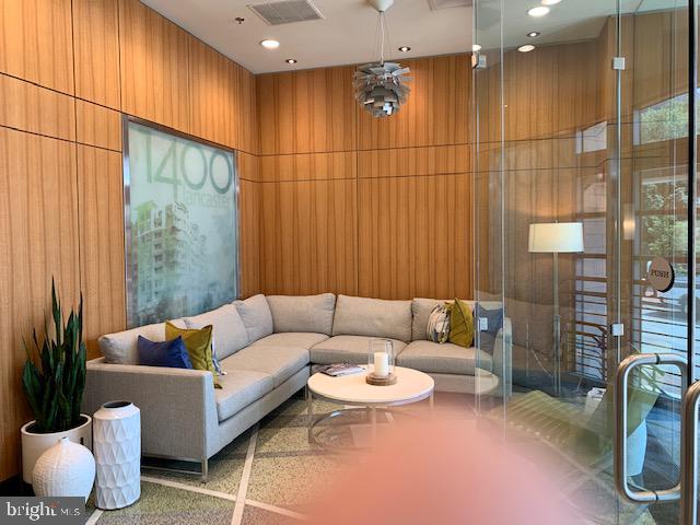 FELLS POINT HISTORIC DISTRICT - Residential Lease