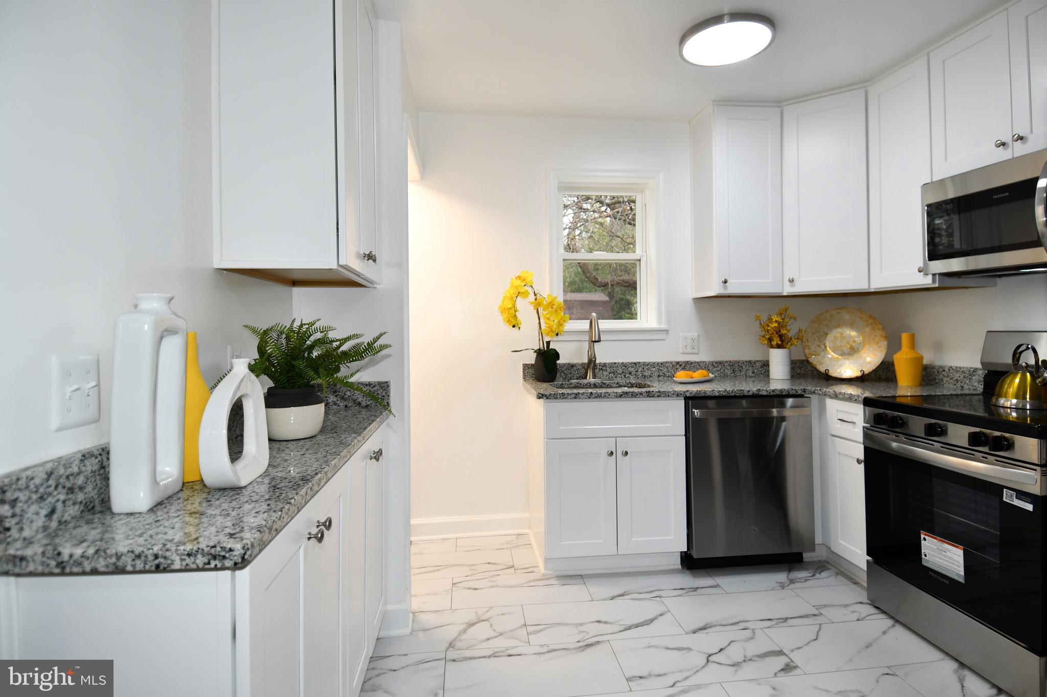 HOLLYWOOD - Residential