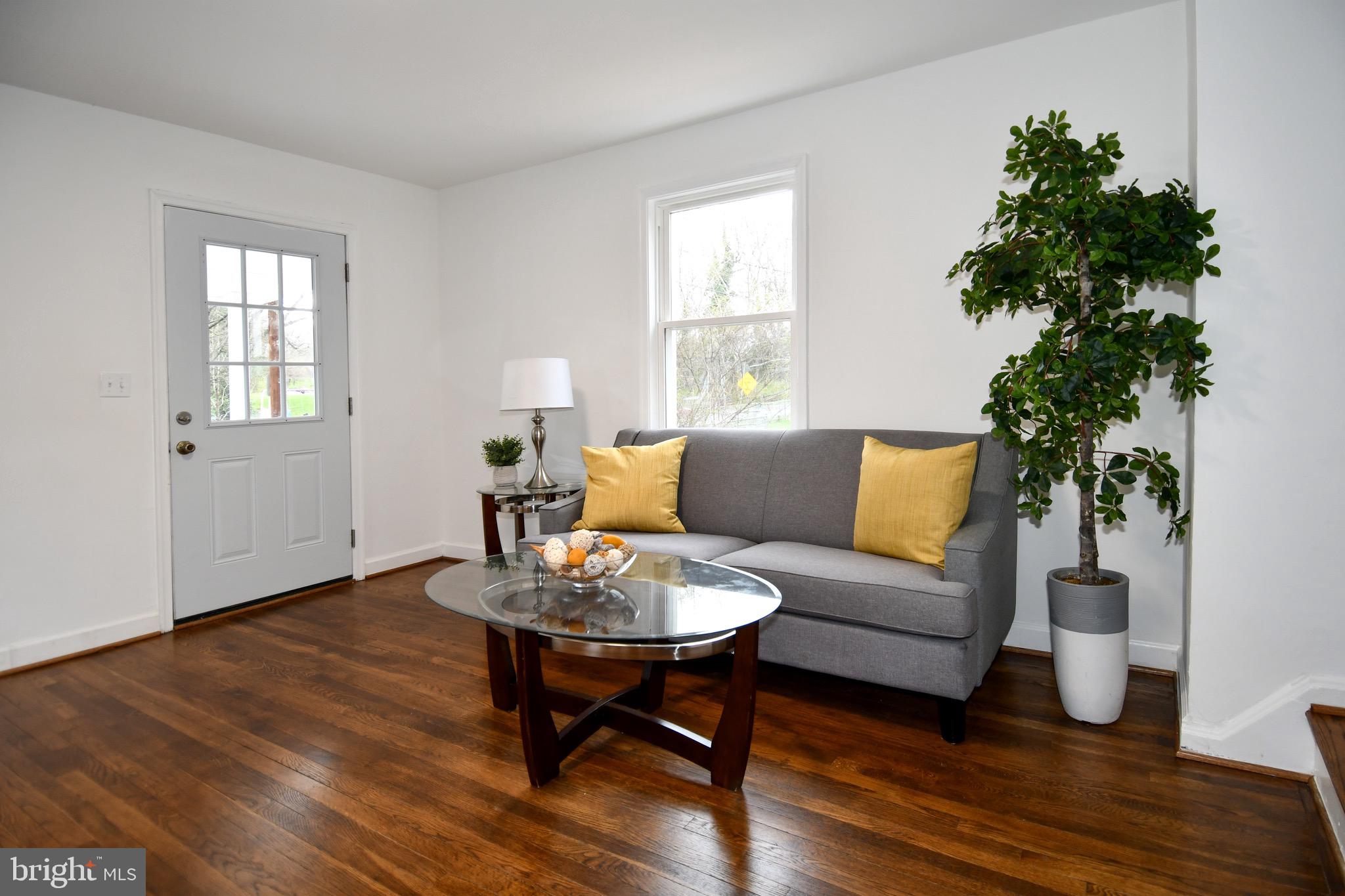 HOLLYWOOD - Residential