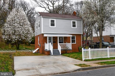 Photo of 9723 Narragansett Parkway, COLLEGE PARK, MD 20740 (MLS # MDPG2196980)