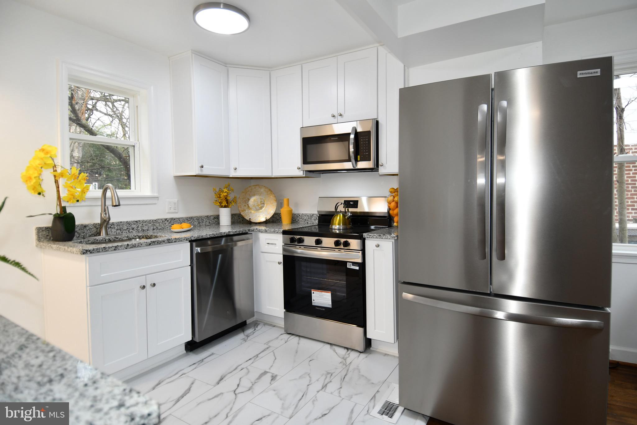 HOLLYWOOD - Residential