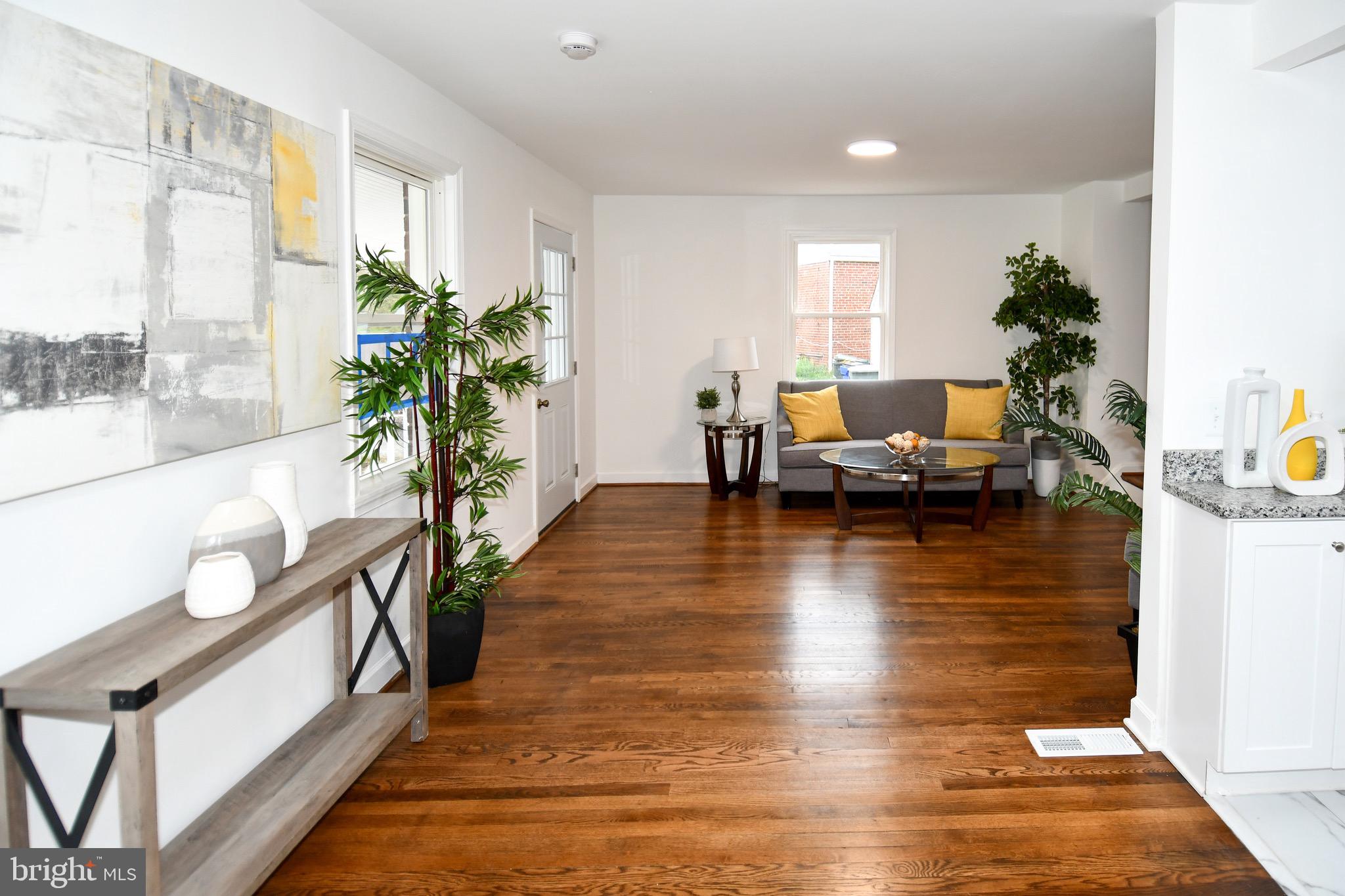 HOLLYWOOD - Residential