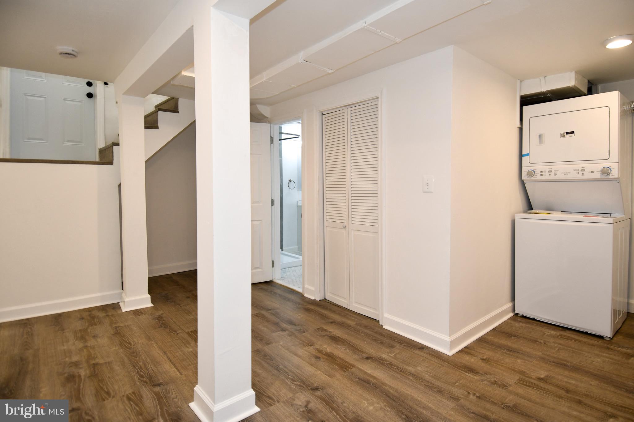 HOLLYWOOD - Residential