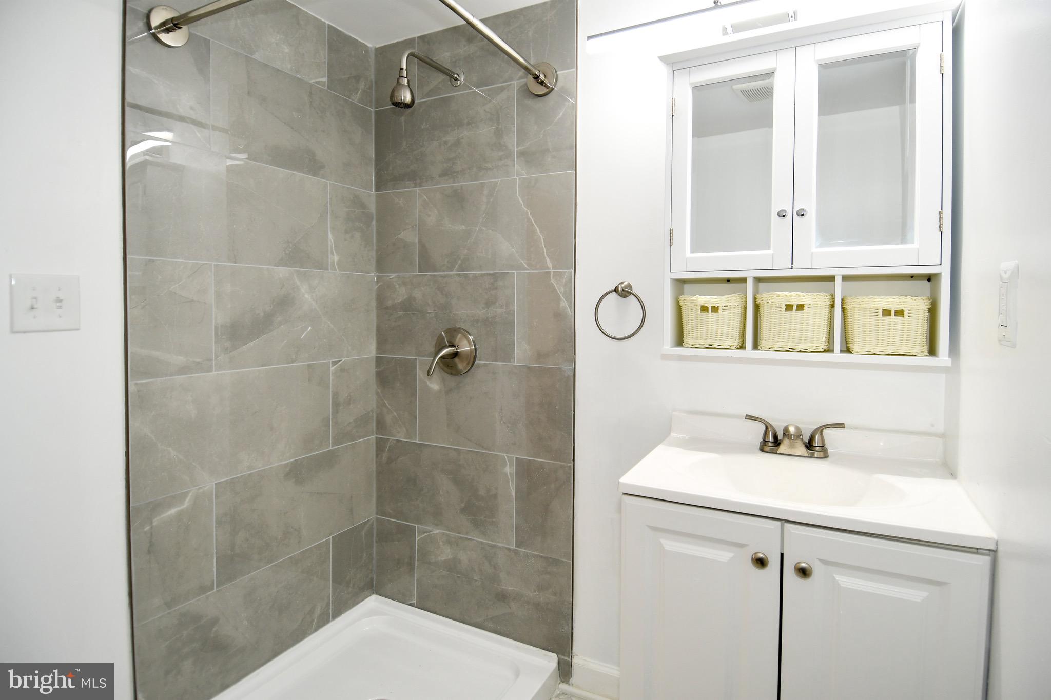 HOLLYWOOD - Residential