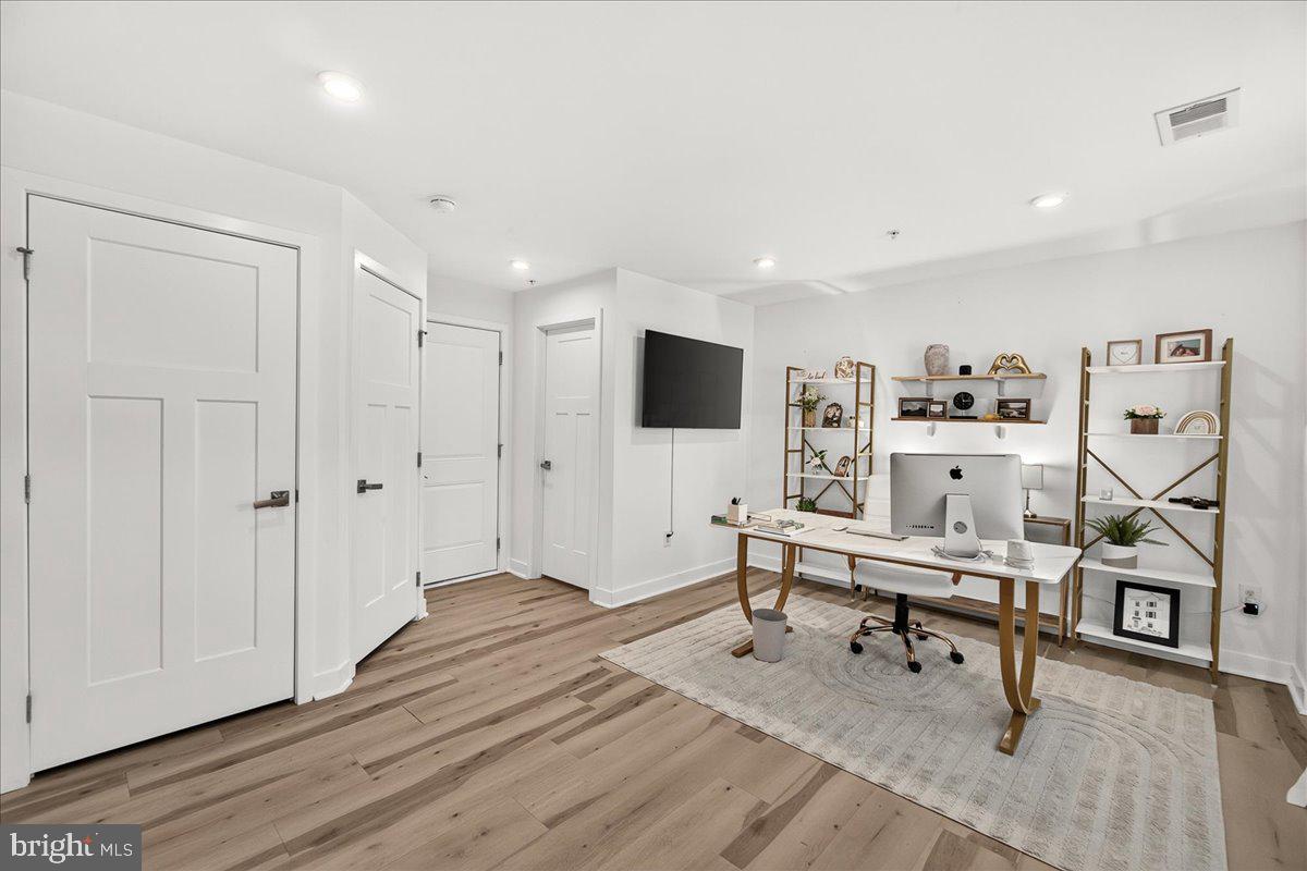 4511 LANDSDALE PARKWAY