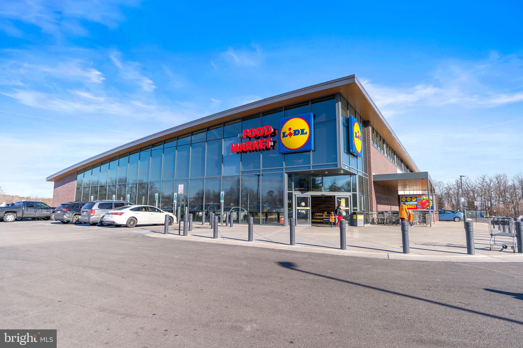 LAKE RIDGE - Residential