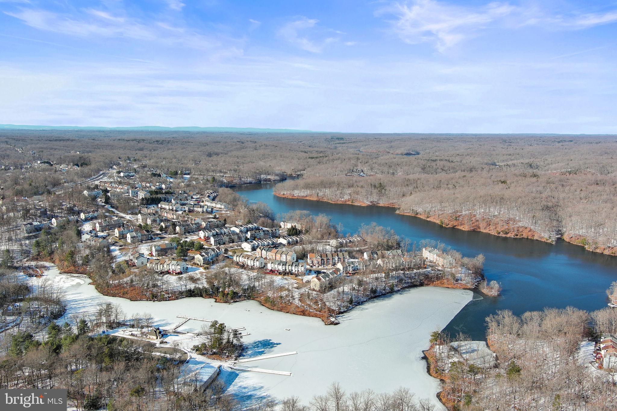 LAKE RIDGE - Residential