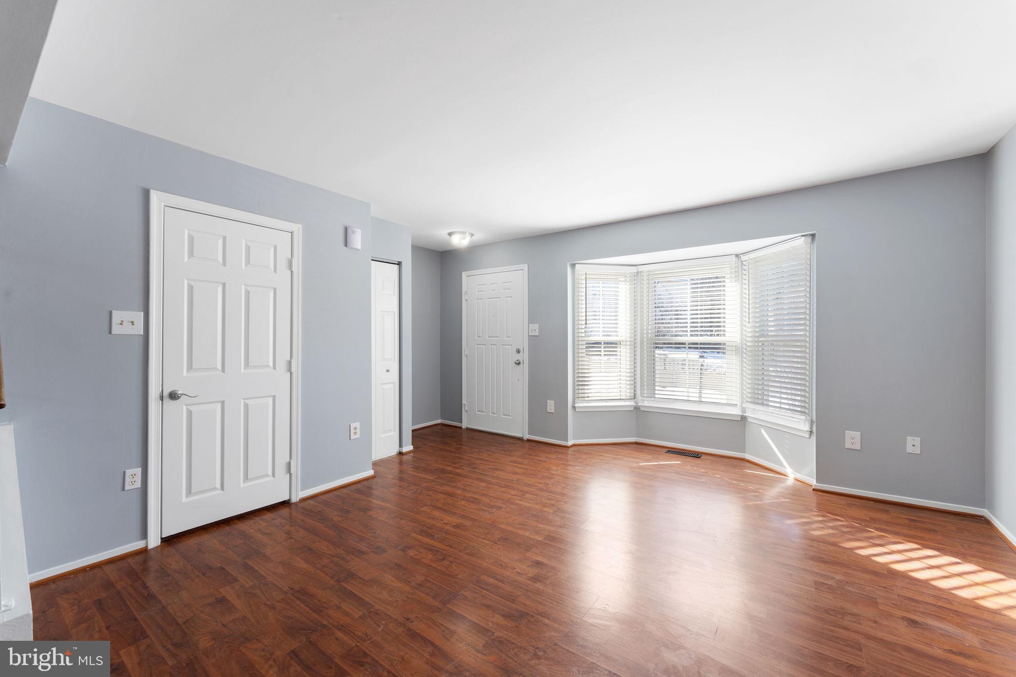 LAKE RIDGE - Residential