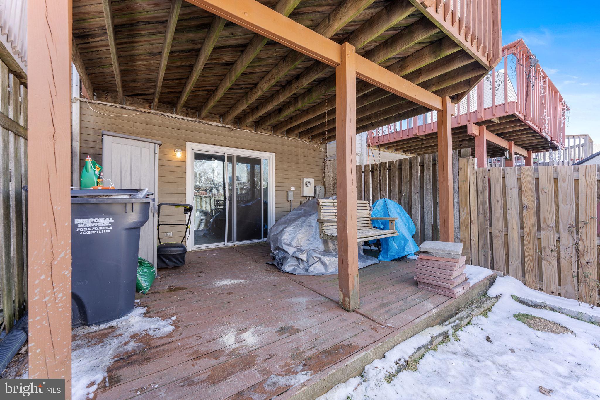 LAKE RIDGE - Residential