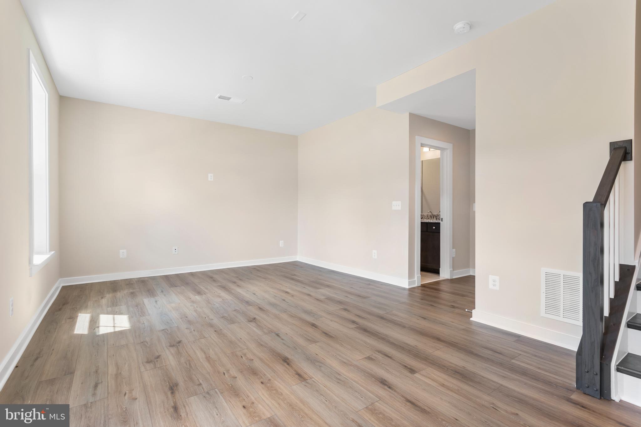 HIGHLANDER PARK - Residential