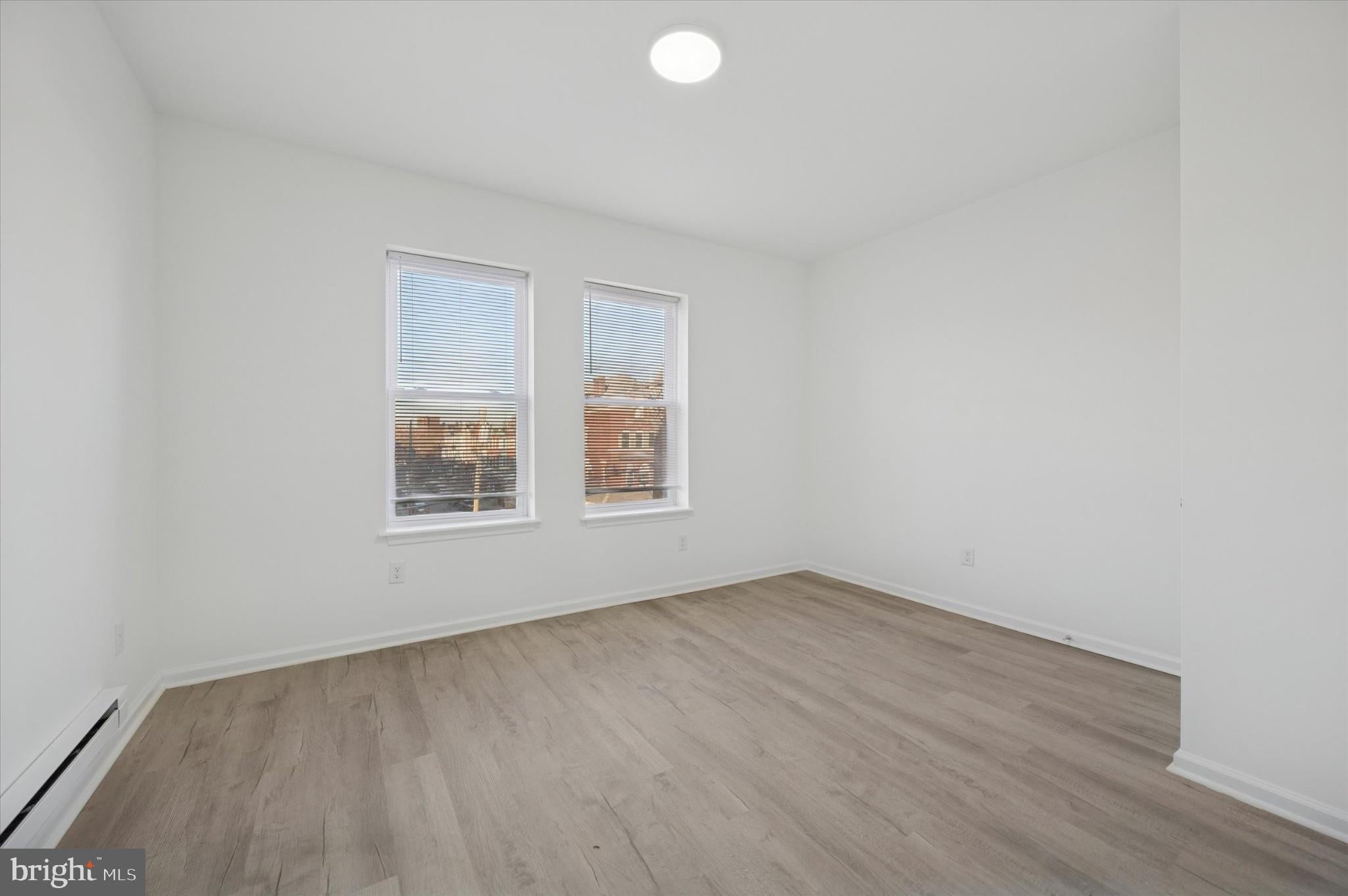 1418 W ERIE AVENUE 2