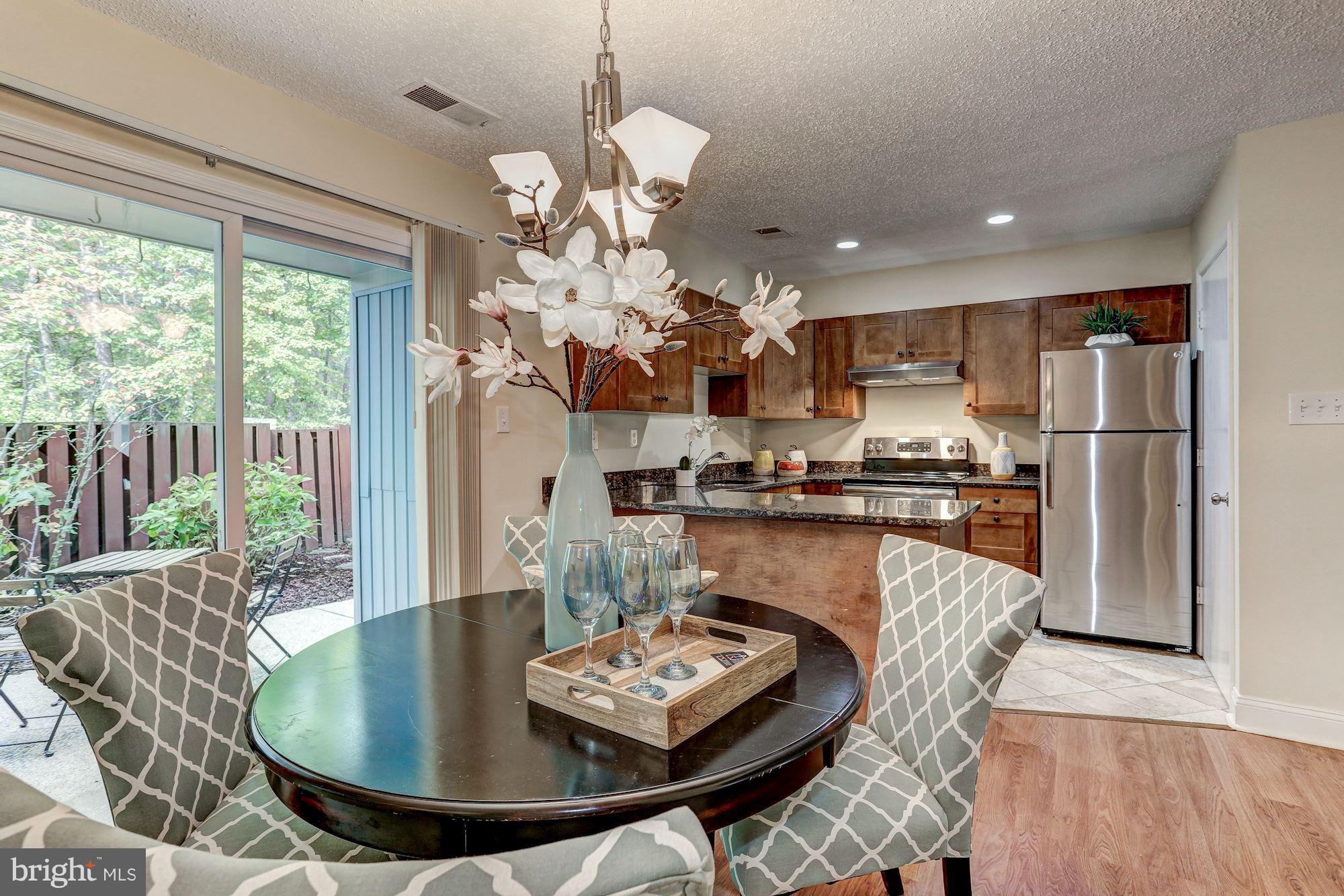 RESTON - Residential