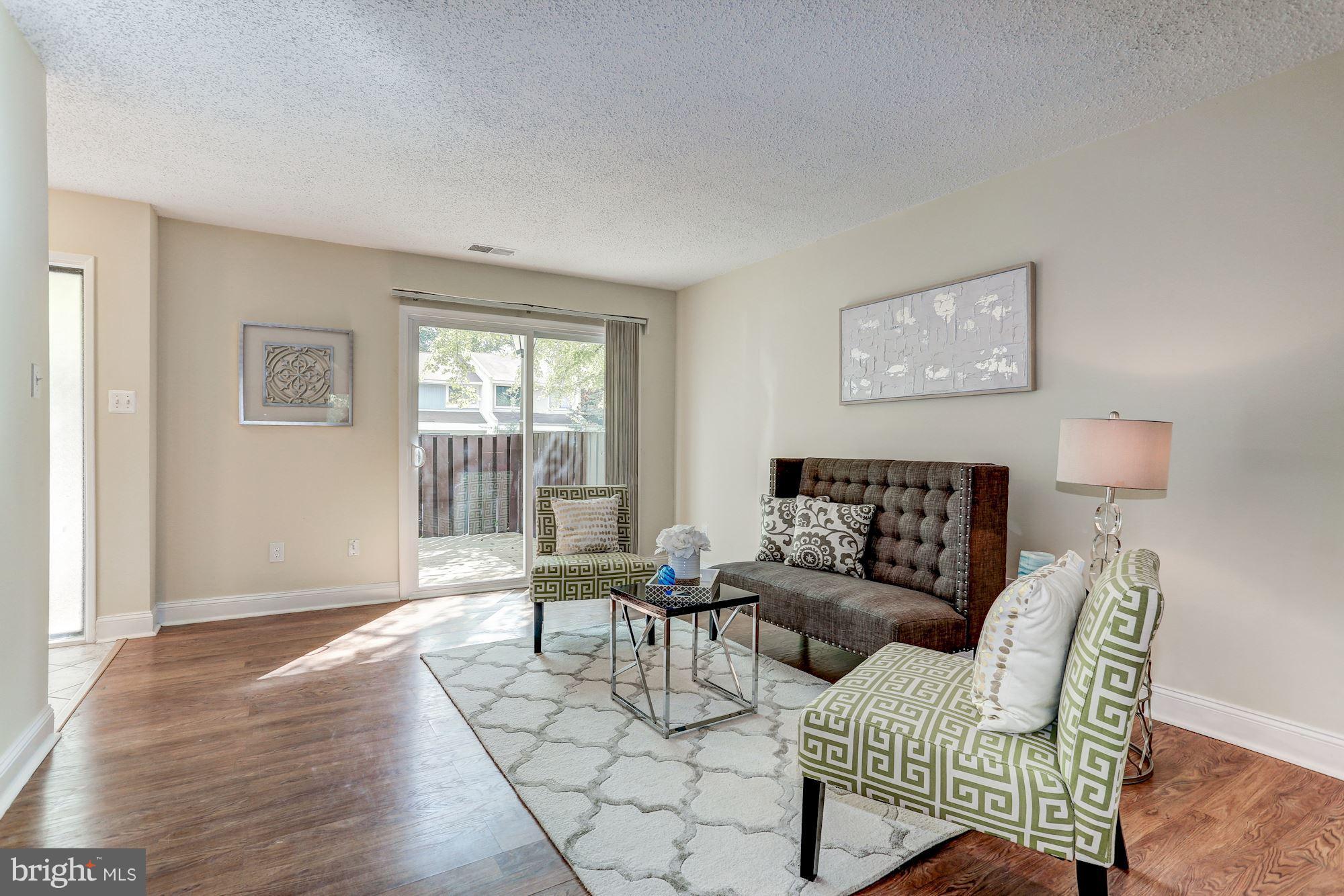 RESTON - Residential