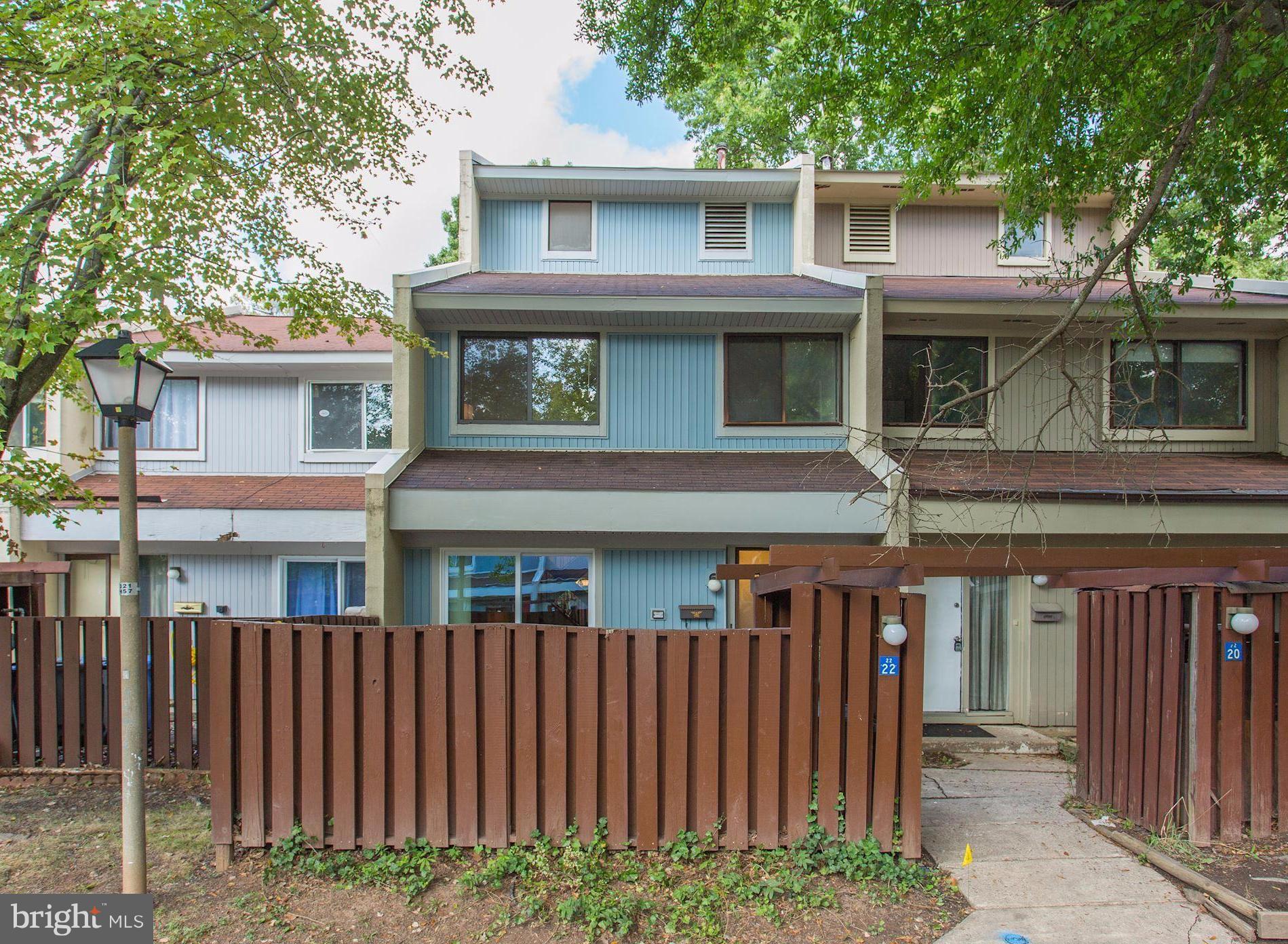 RESTON - Residential