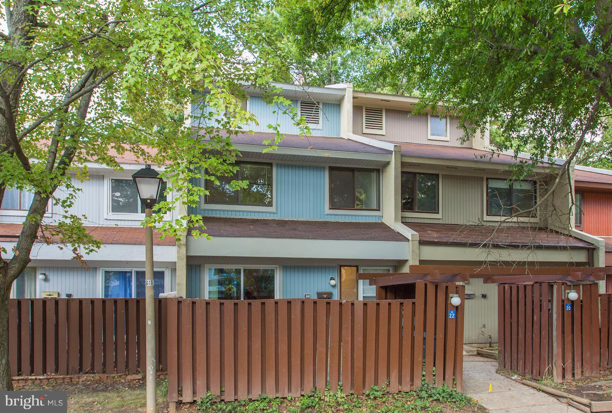 RESTON - Residential