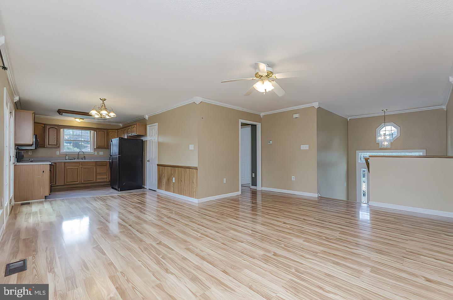 FORT HILL FARMS - Residential