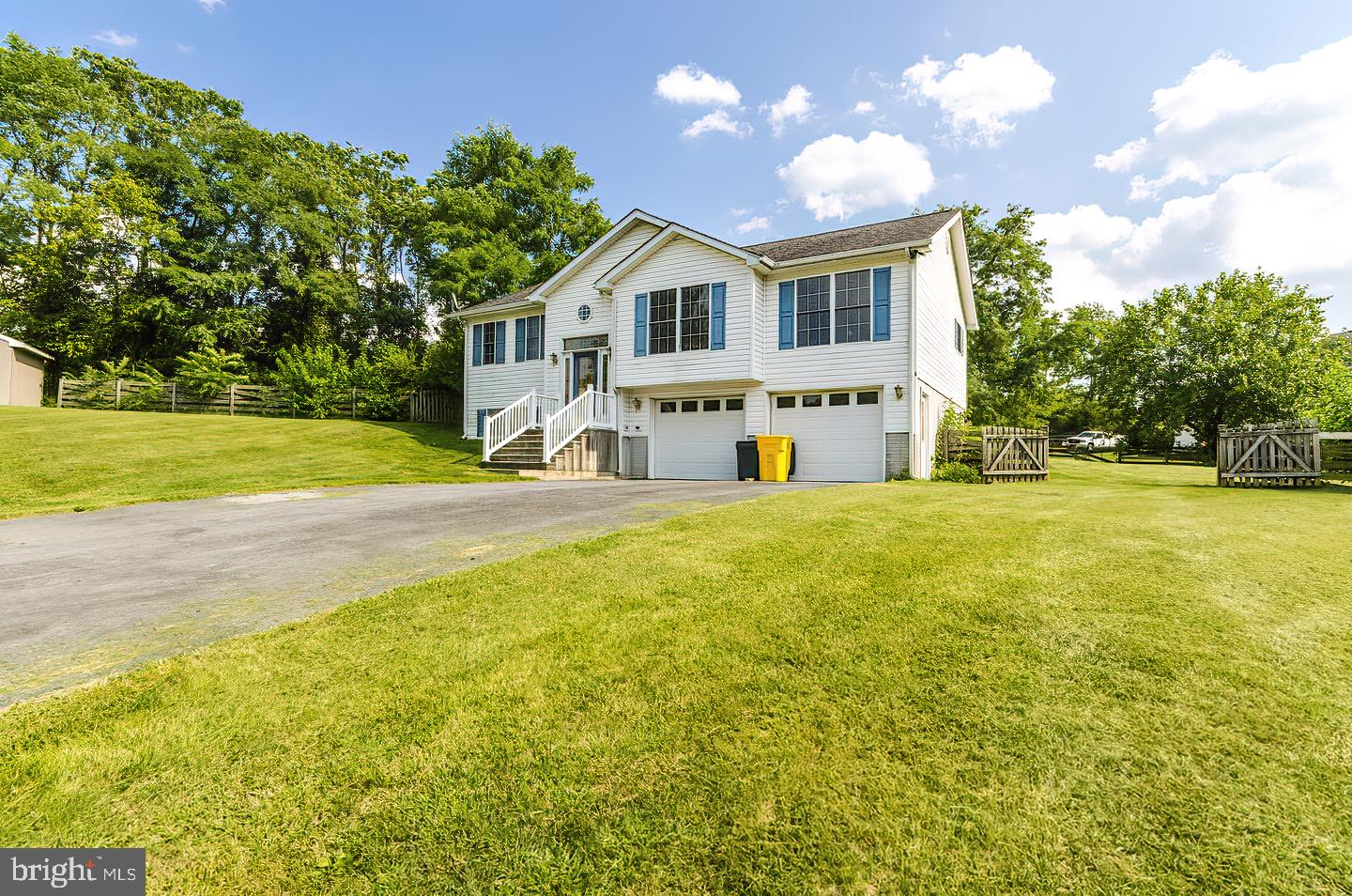 FORT HILL FARMS - Residential