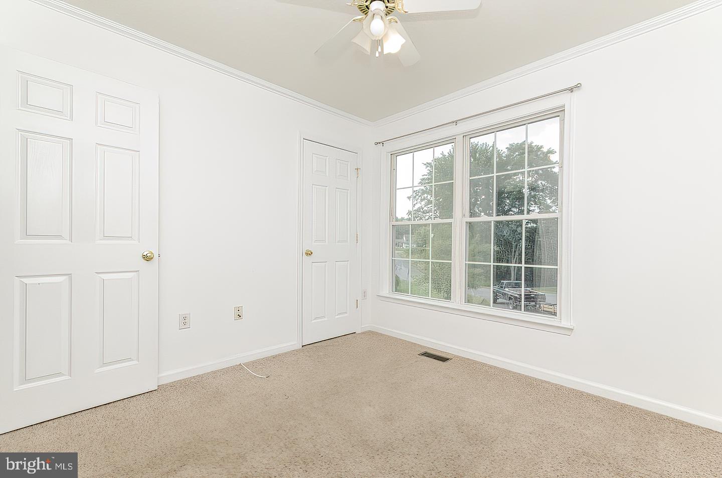 FORT HILL FARMS - Residential