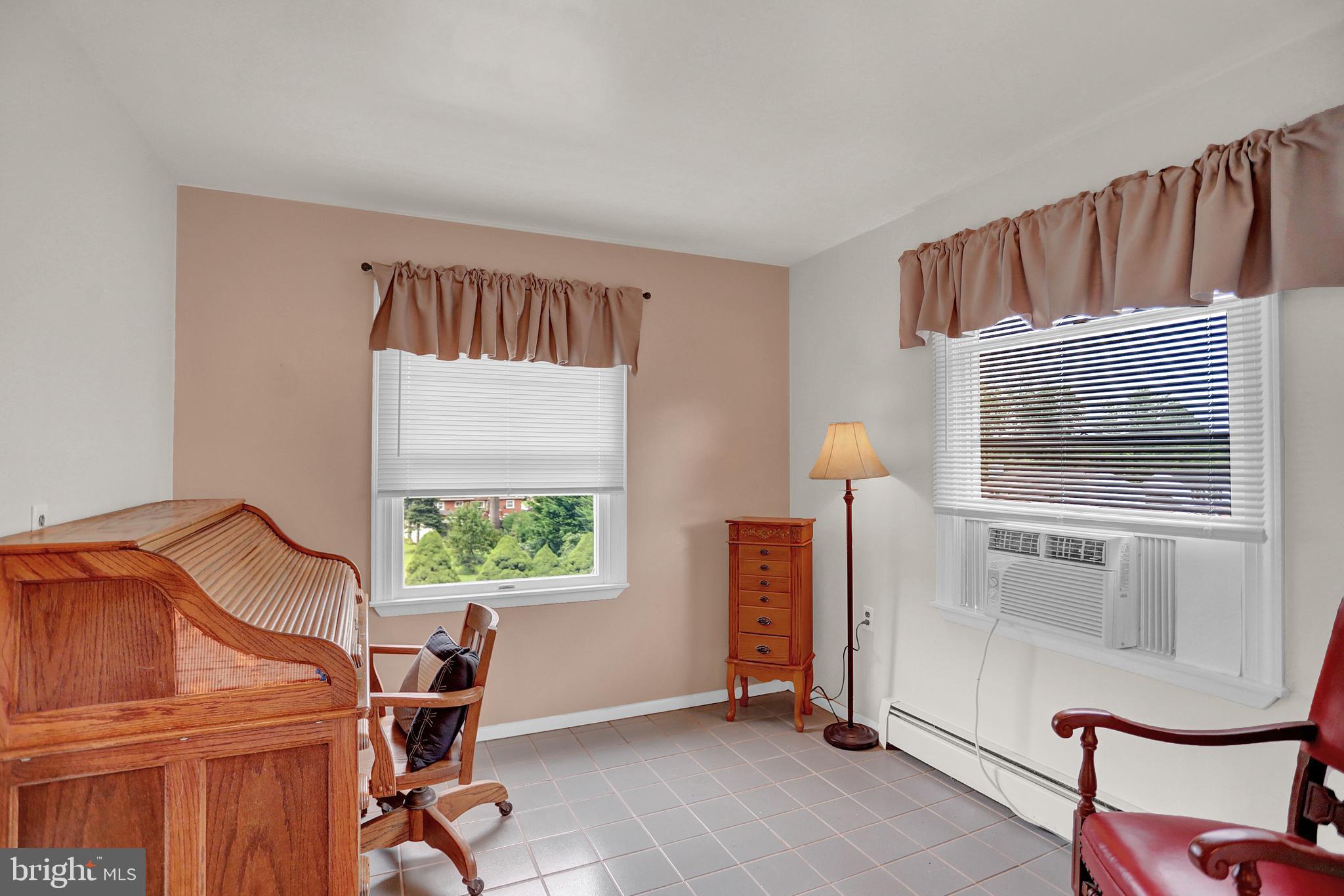 PINE VALLEY - Residential