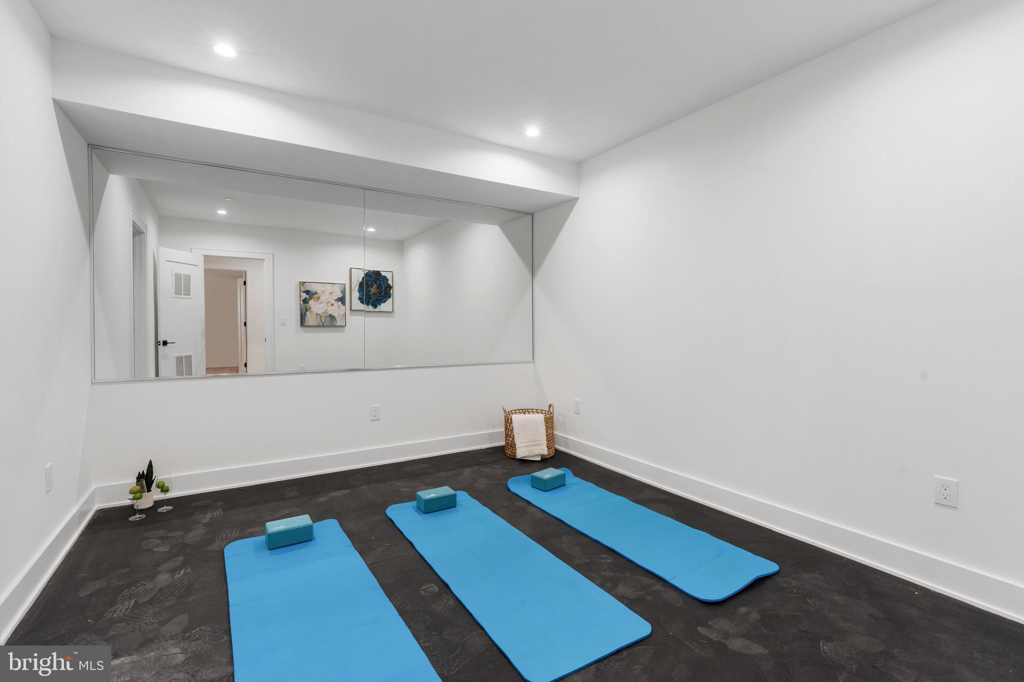 PARKWOOD - Residential