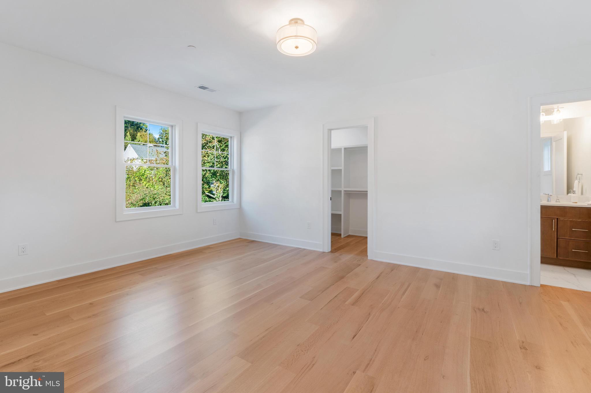 PARKWOOD - Residential