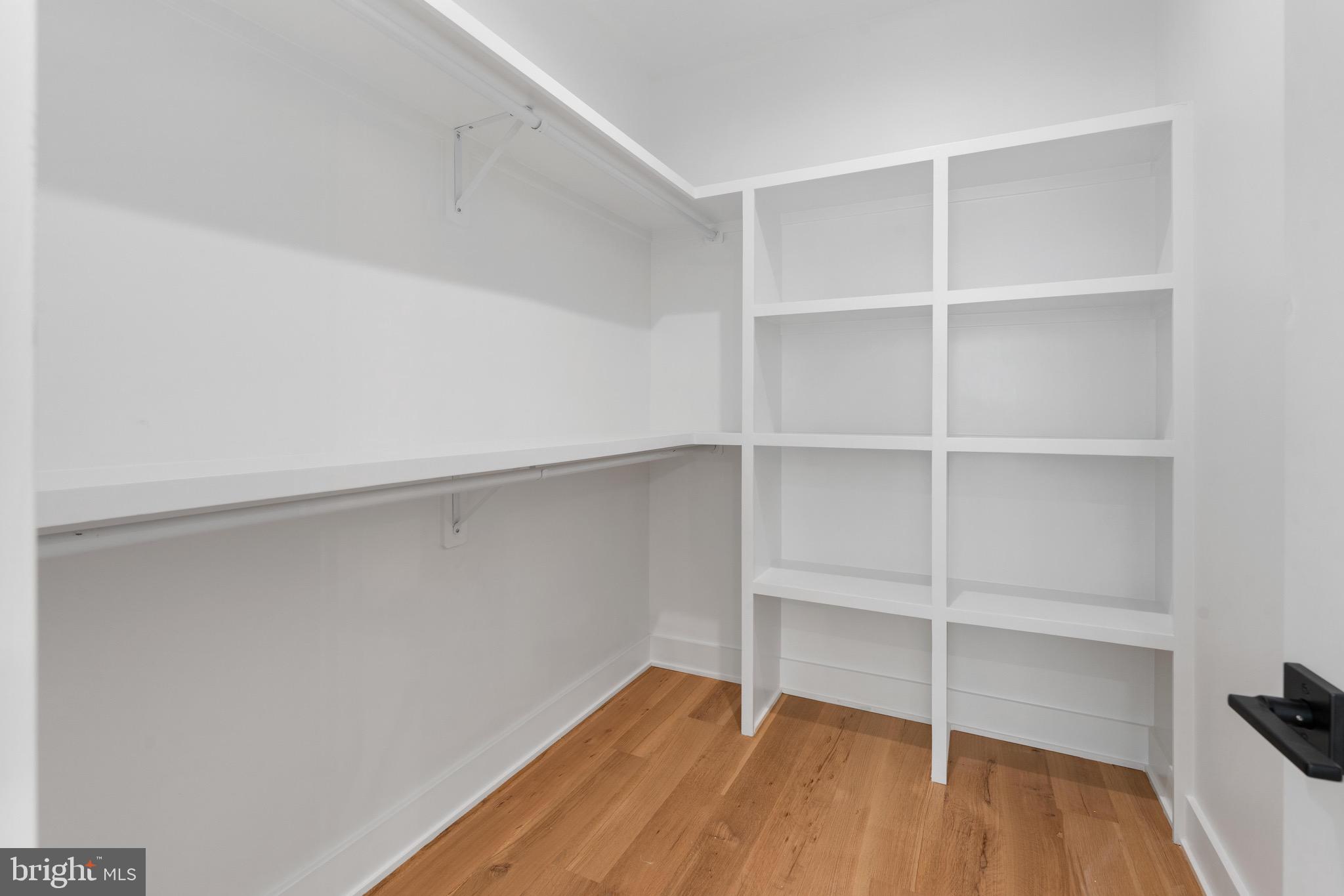 PARKWOOD - Residential