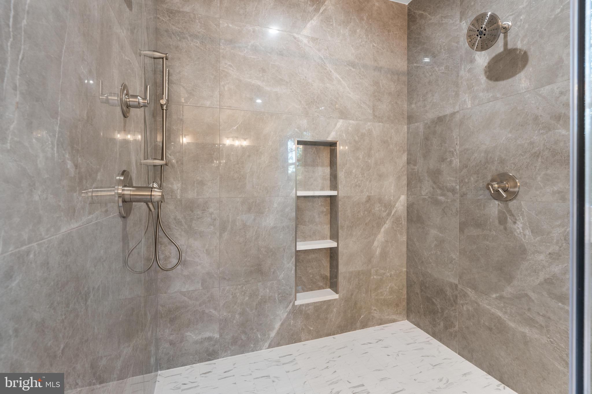 PARKWOOD - Residential