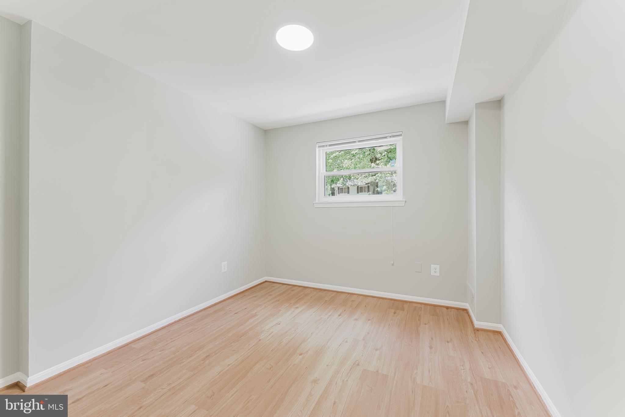 KINGS PARK WEST - Residential