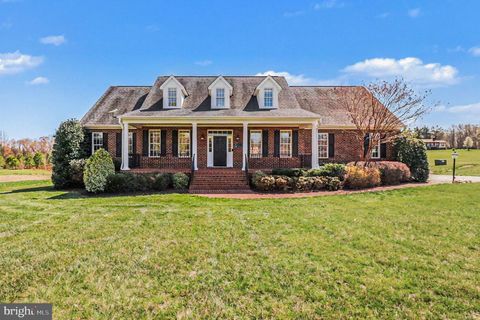 Homes For Sale - 16225 Parrish Farm Road<br/> Hanover County, MONTPELIER, VA 23192