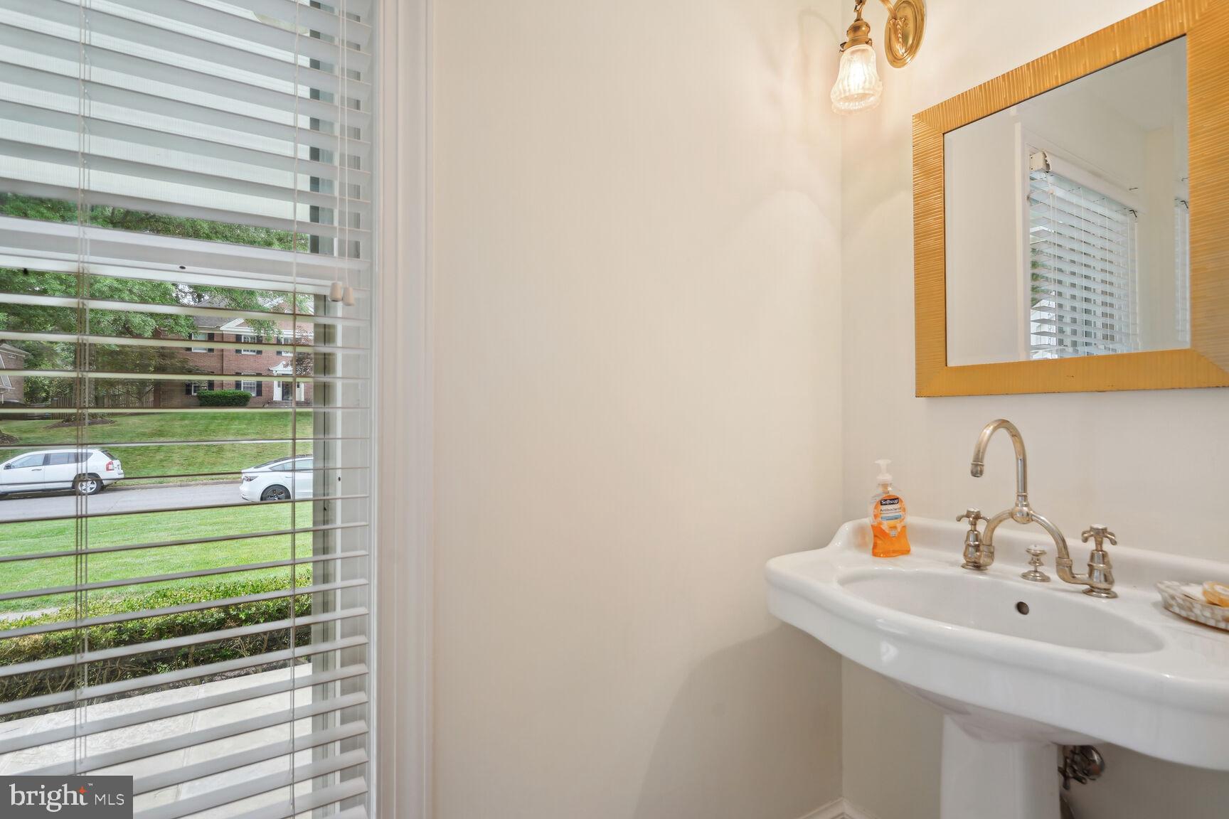 LYNWOOD - Residential