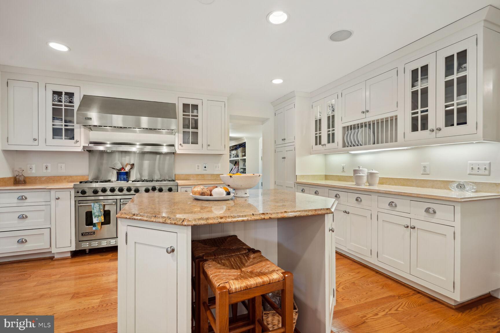 LYNWOOD - Residential